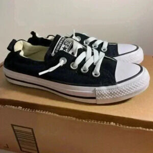 K548. NEW Converse- Black/White- US 6 Men's
